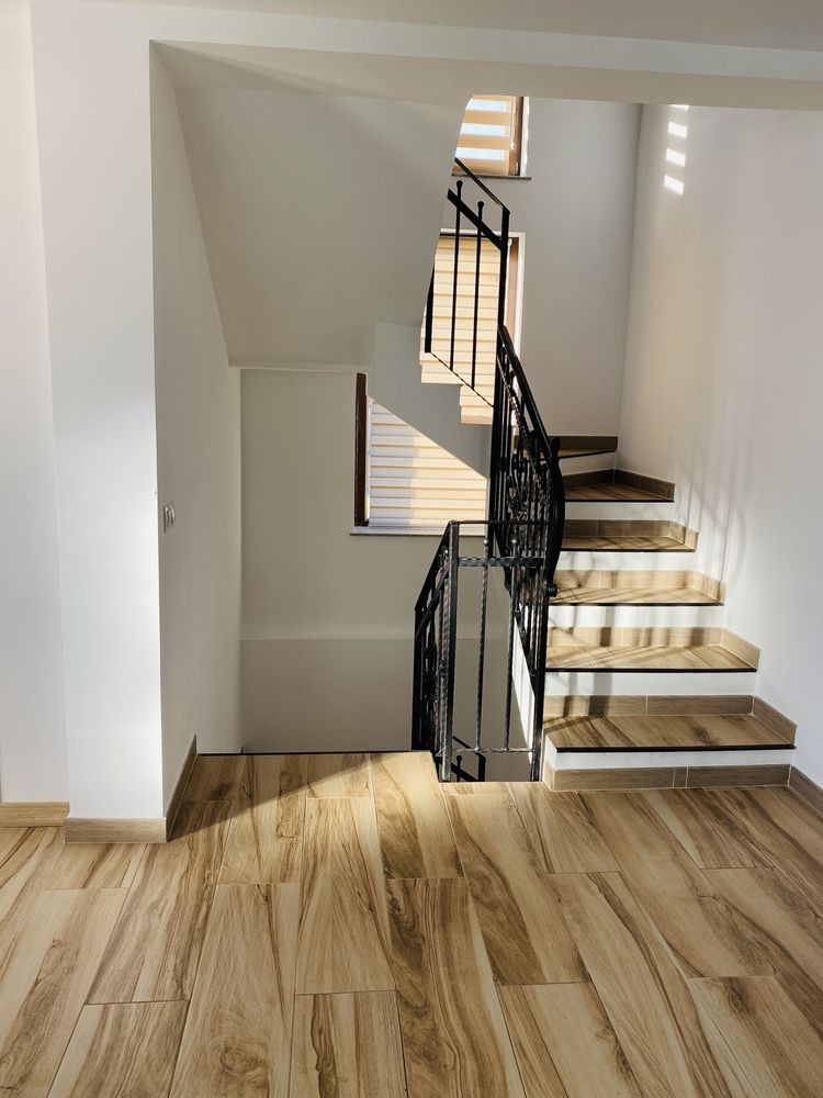 Casa superba la Raciu 20 ari 3 bai garaj dublu
