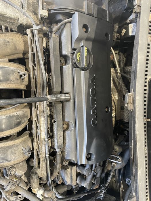 Capac motor Ford 1,25/1,4/ benzina 2009-2012