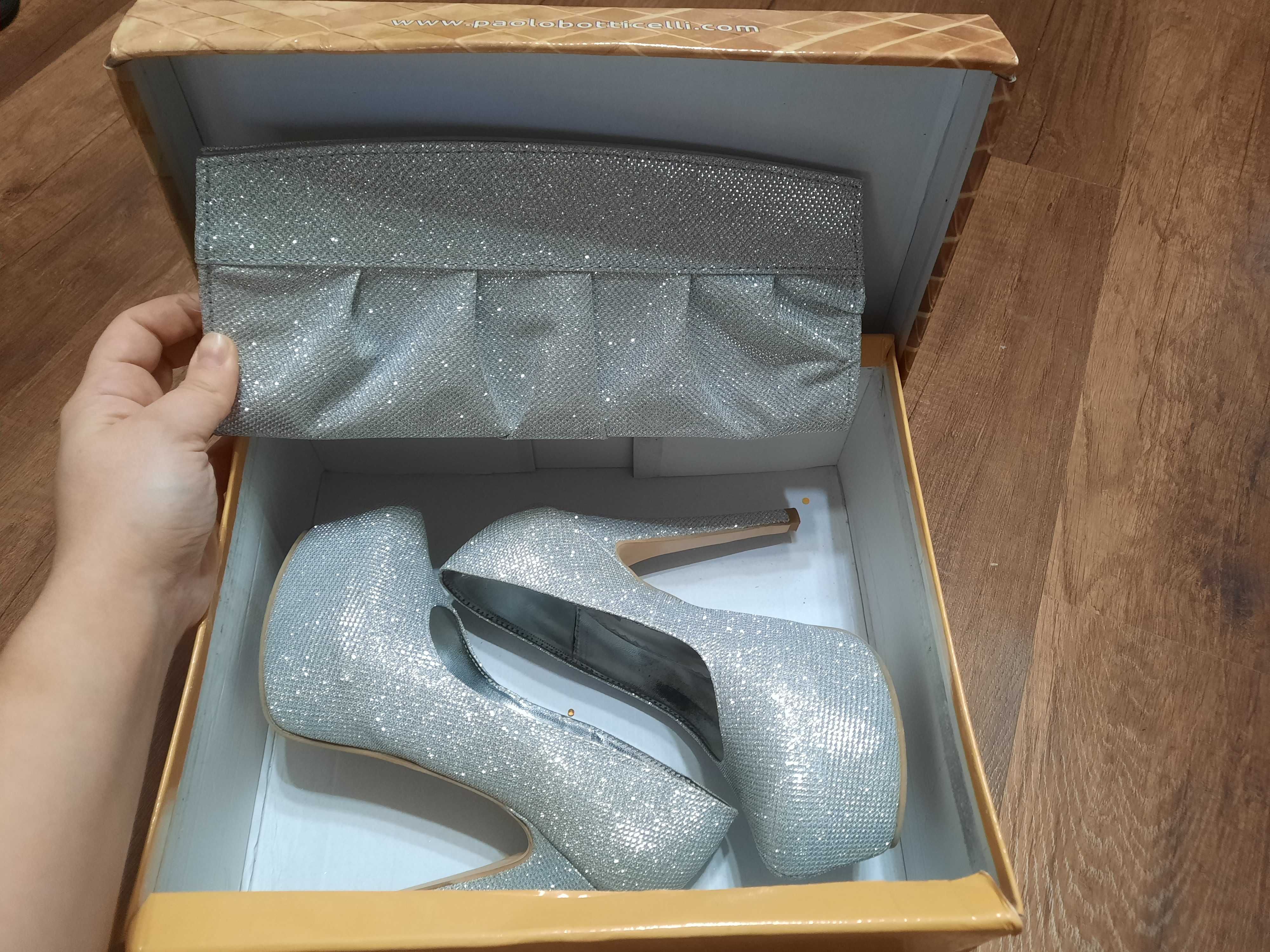Дамски сребърни обувки + подарък чанта