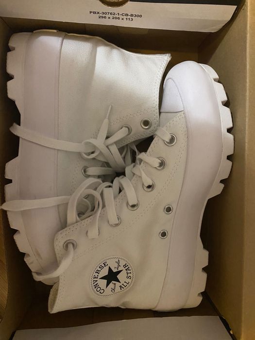 Нови кецове Converse