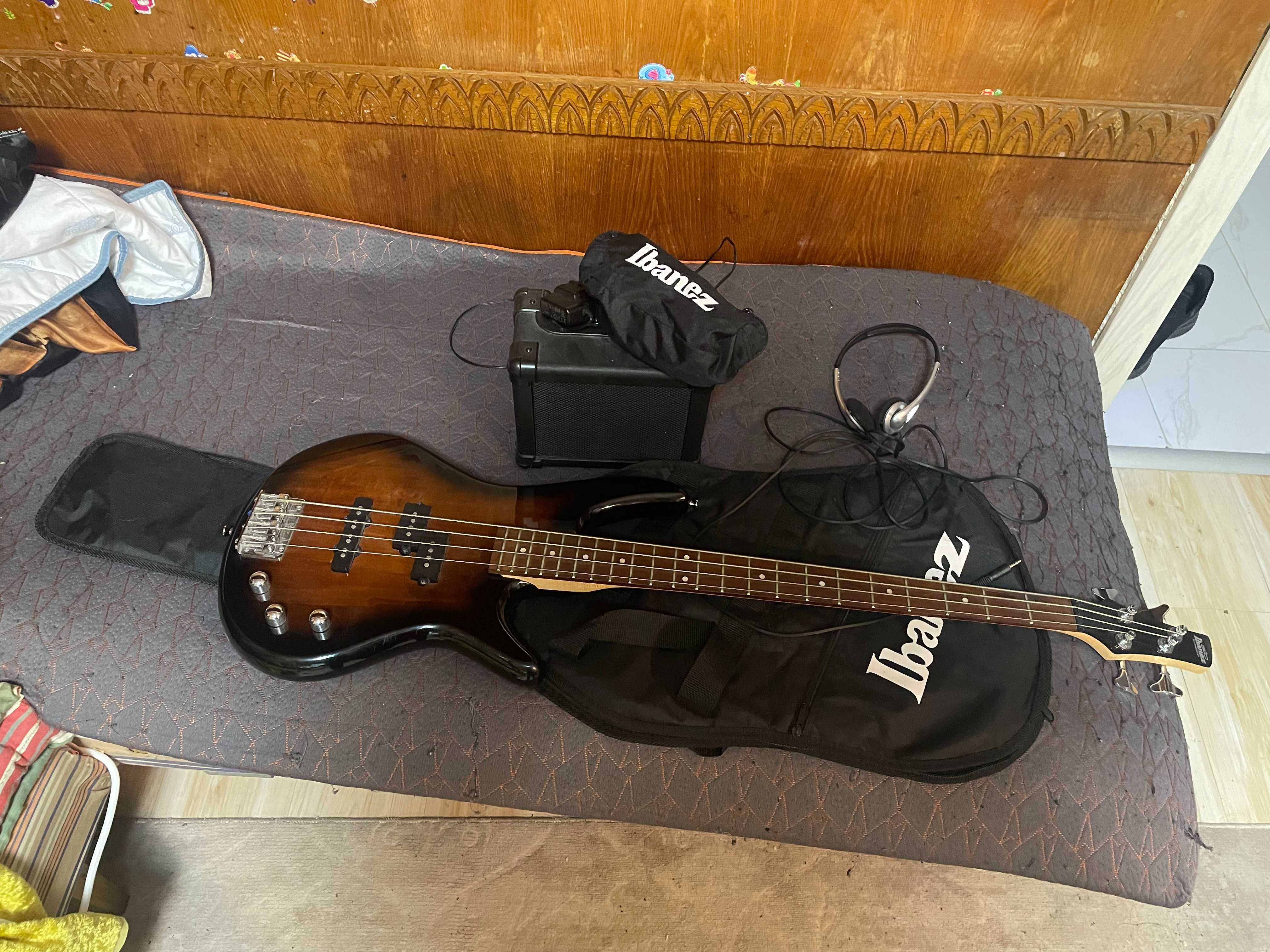 Ibanez IJSR190N WNS Jumpstart 4 String Bass Package