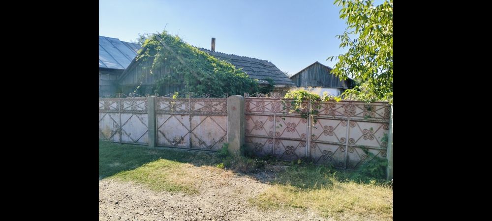 Vand casa in Adjudu Vechi