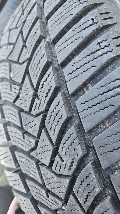 4бр гуми 205 60 16 дънлоп