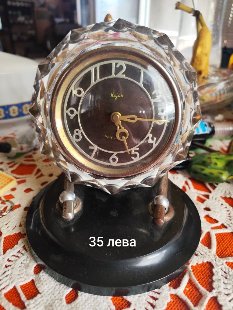 Два броя часовникци СССР производство Маяк и Янтар