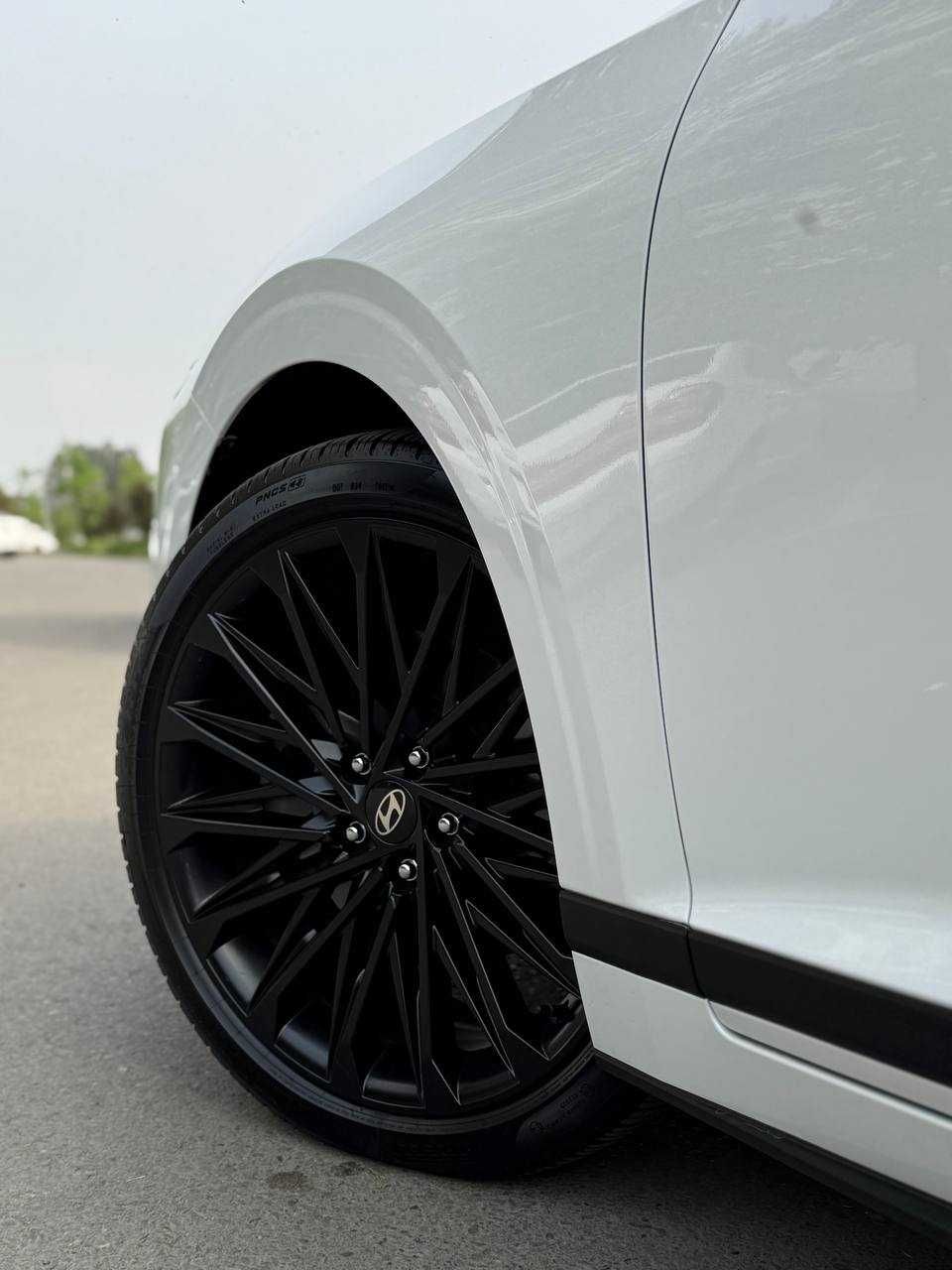 Hyundai Grandeur Calligraphy