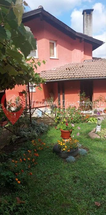 Къща в Перник, област-с.Рударци площ 98 цена 250000