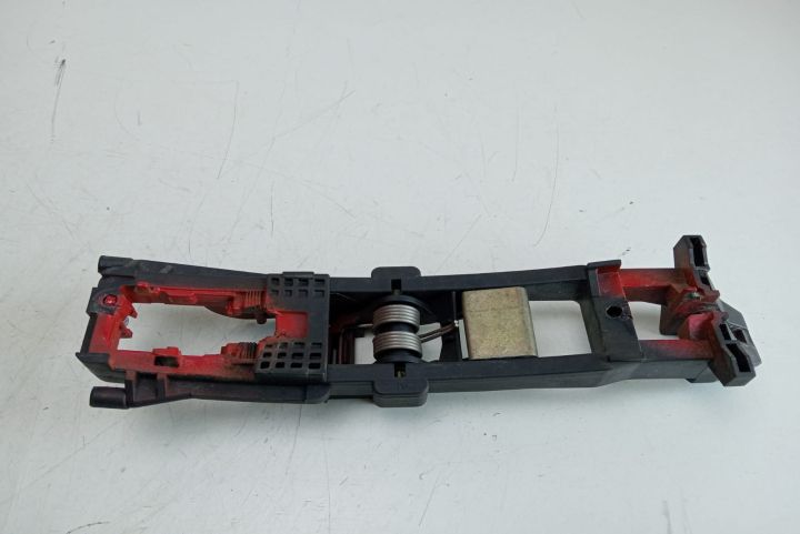 Suport maner  dreapta fata  A2037600234 Mercedes-Benz C-Class W203