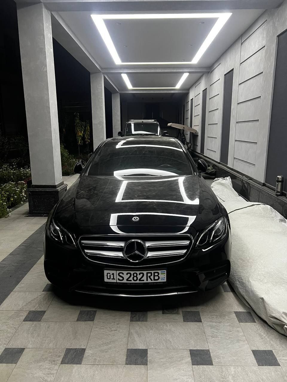 Продается Mercedes Benz E200