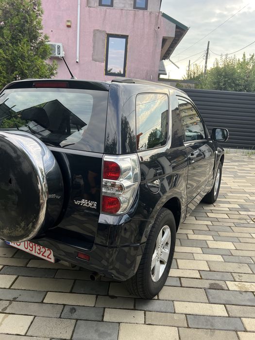 Suzuki grand vitara 2 usi