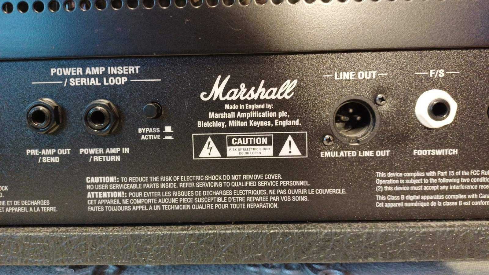 Продавам Marshall JVM 205H с оригинален фуутсуич