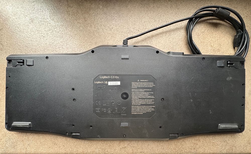 Продавам клавиатура Logitech G510s с подарък мишка