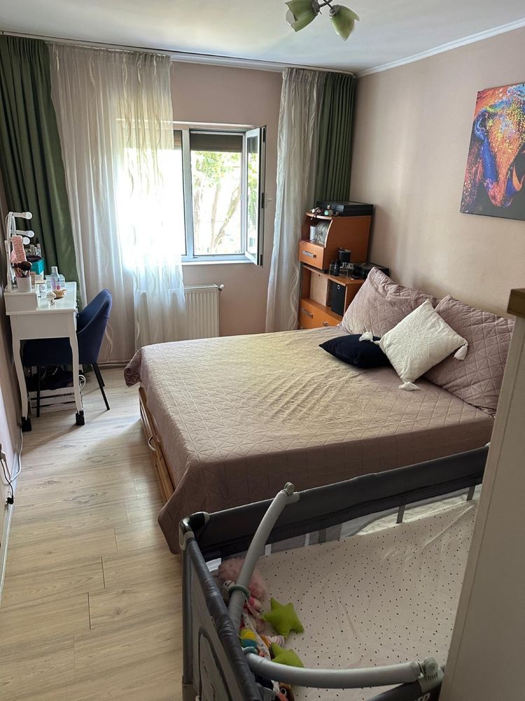 Apartament 4 camere