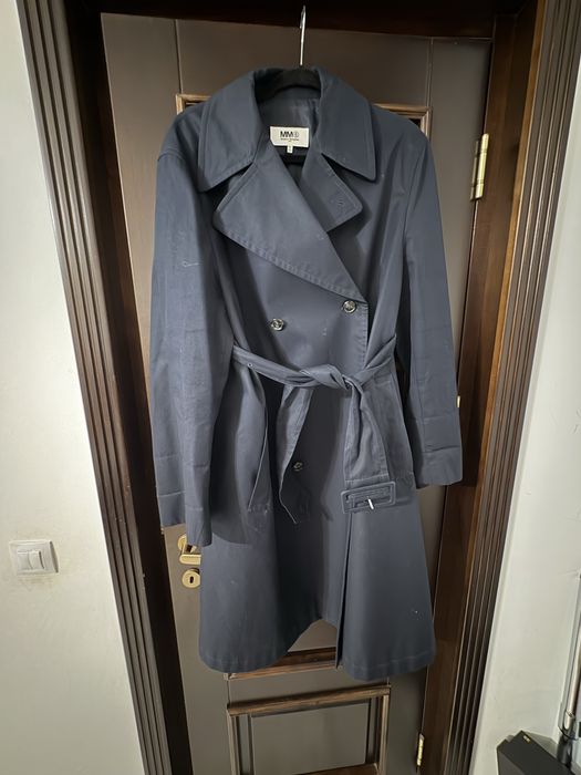 Trench MM6 in conditii excelente