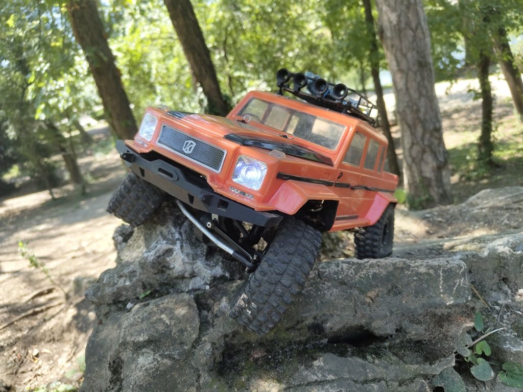 Automodel RC crawler AXIAL SCX10