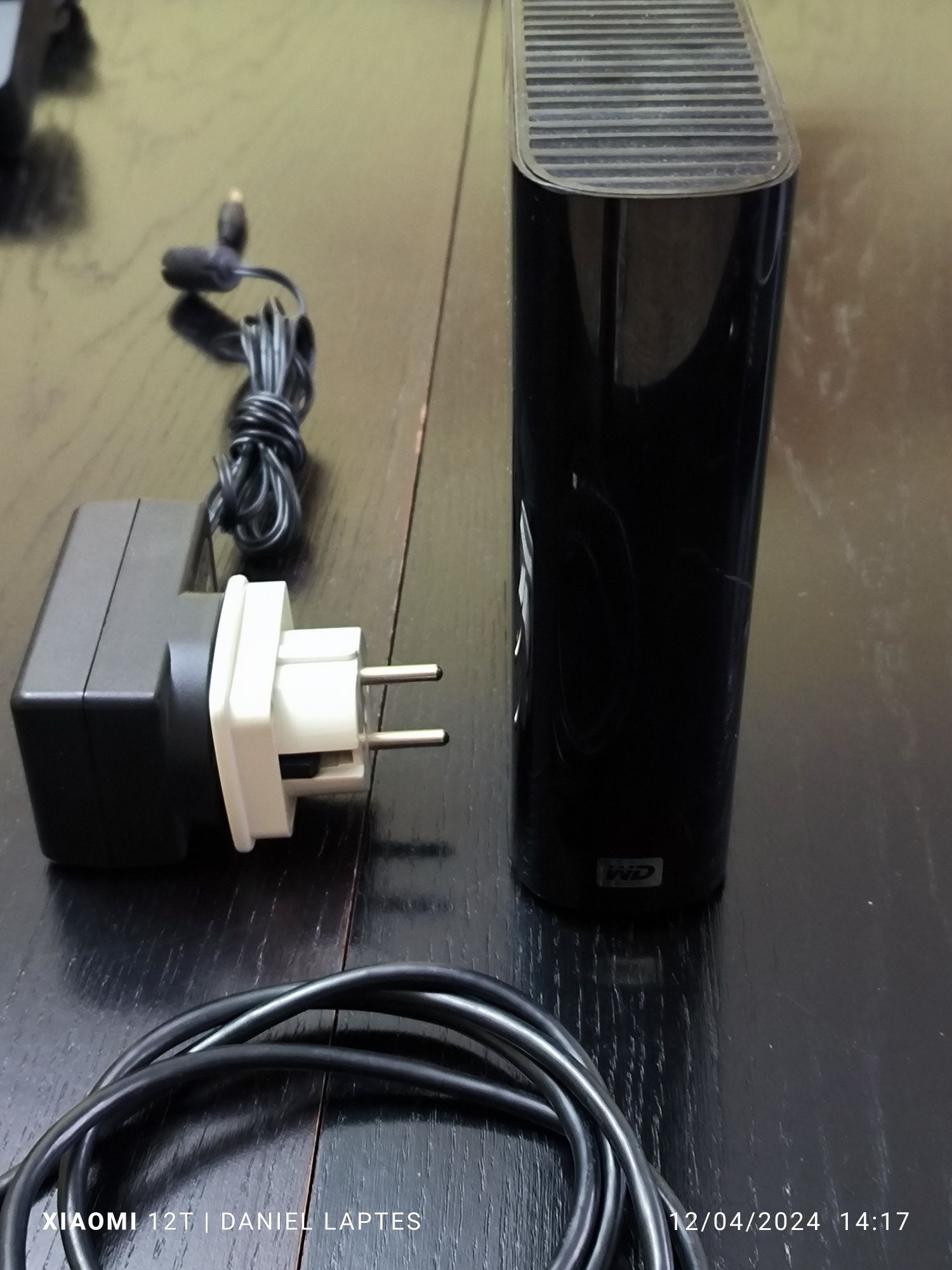 Hdd extern USB 2/USB 3/ Fireware/ Esata 1 TB