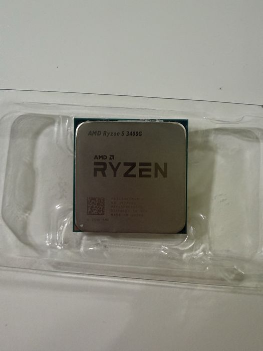 procesor amd ryzen 5 3400g cu placa grafica