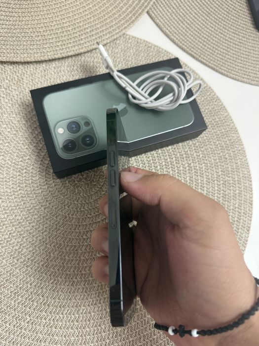 Iphone 13 pro green