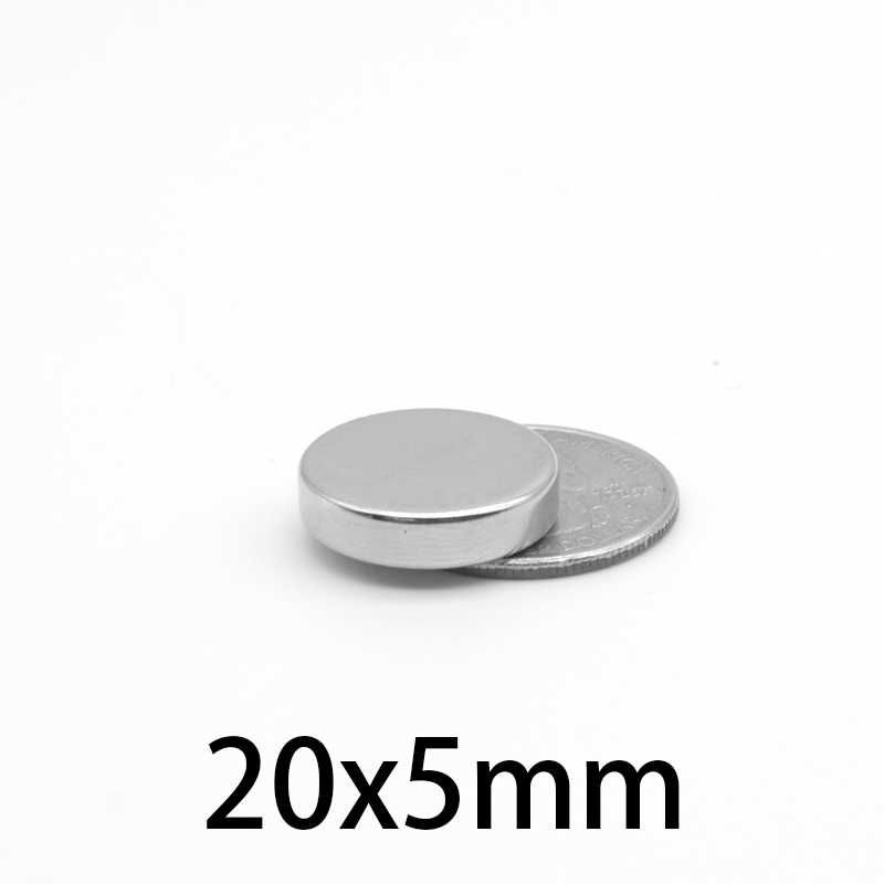 Magnet puternic neodim disc rotund 20x5mm cu suprafata nichelata -5KgF