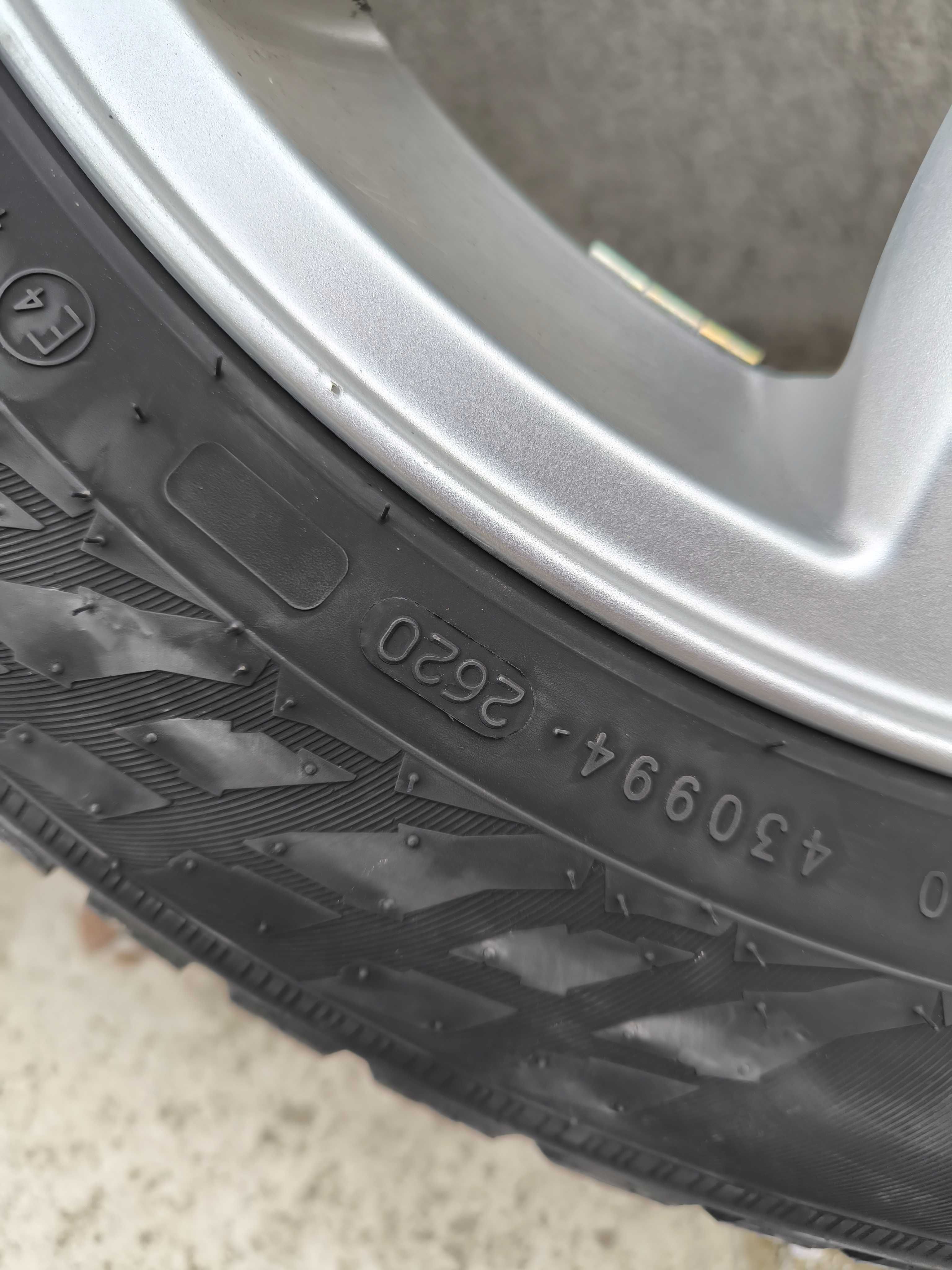 Джанти Волво 16" с гуми NOKIAN 215 55 R16 зимни