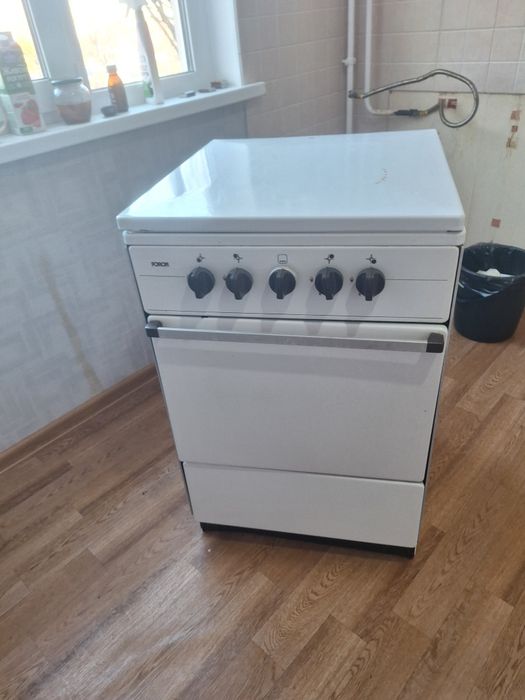 Продам газовую плиту в хорошем состоянии, немецкое производство