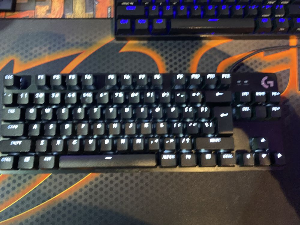 Logitech g413 TKL SE