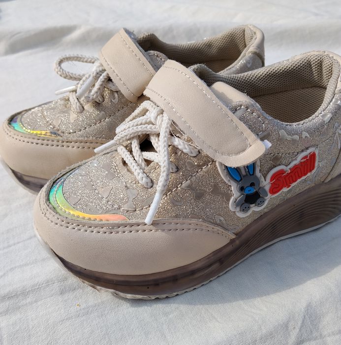 Обувь  Кроссовки и Туфли для девочек 26 размер