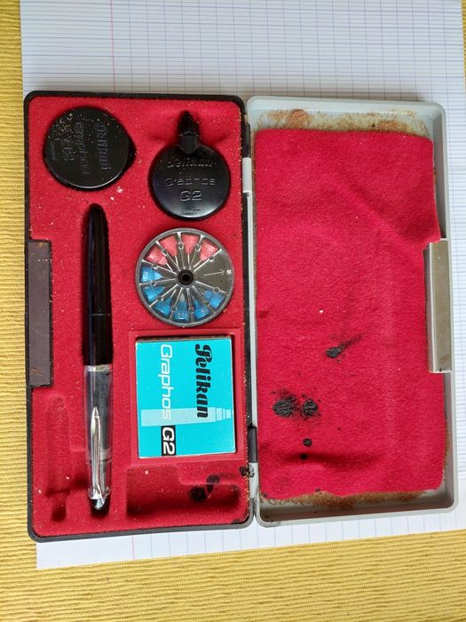 Stilou Pelikan Graphos G2