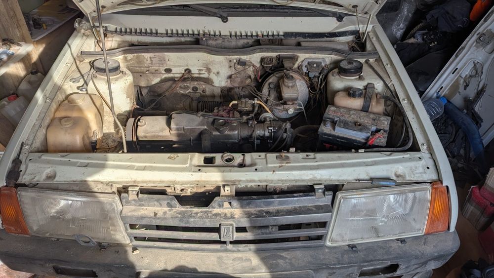 ВАЗ 21099 на запчасти целиком