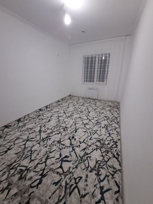 Срочно Яшнобод олмос махаллада квартира сотилади