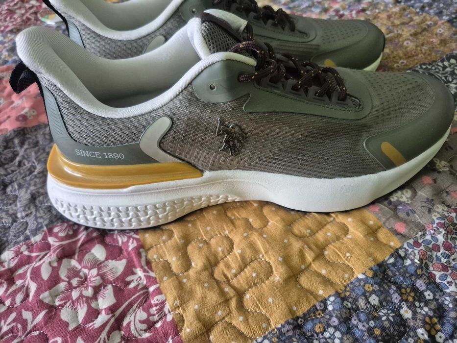 Adidasi polo assasins noi