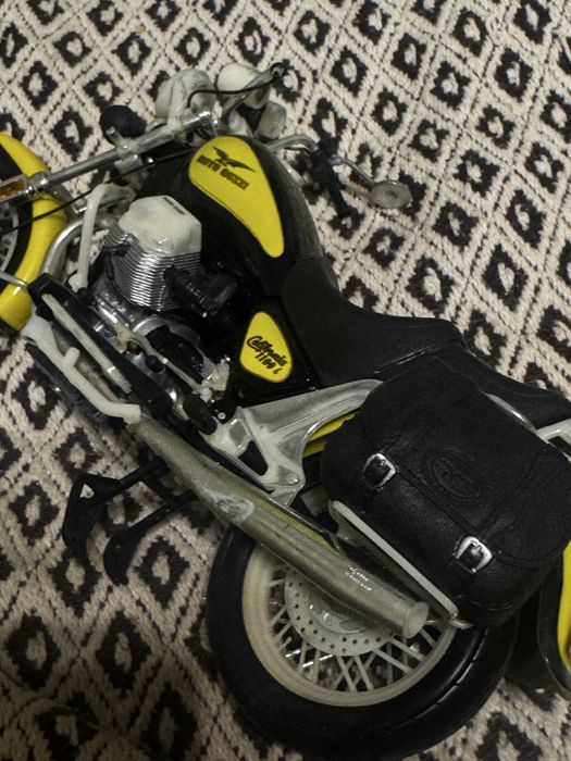 Moto Guzzi California 1100 i 1:18