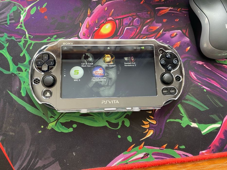 PS Vita Modat + Carcasă