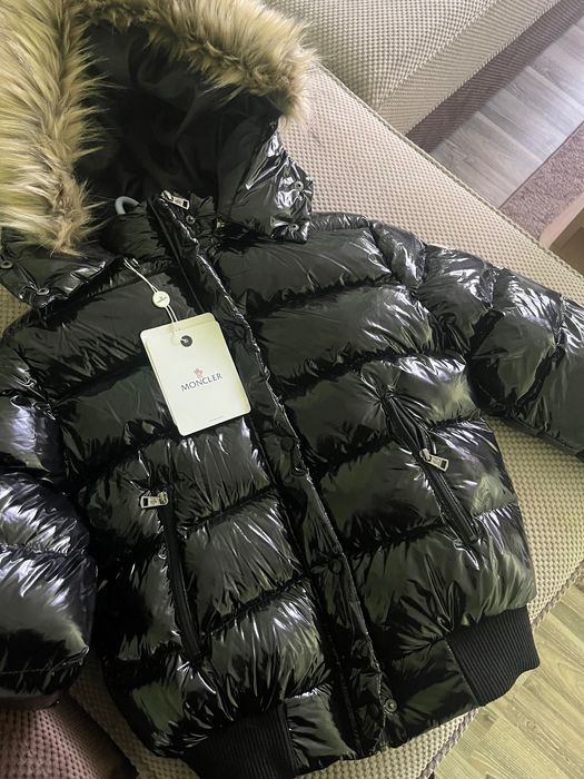 Дамско яке МОНКЛЕР