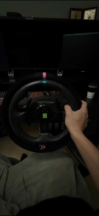 Продавам Logitech g923 true force