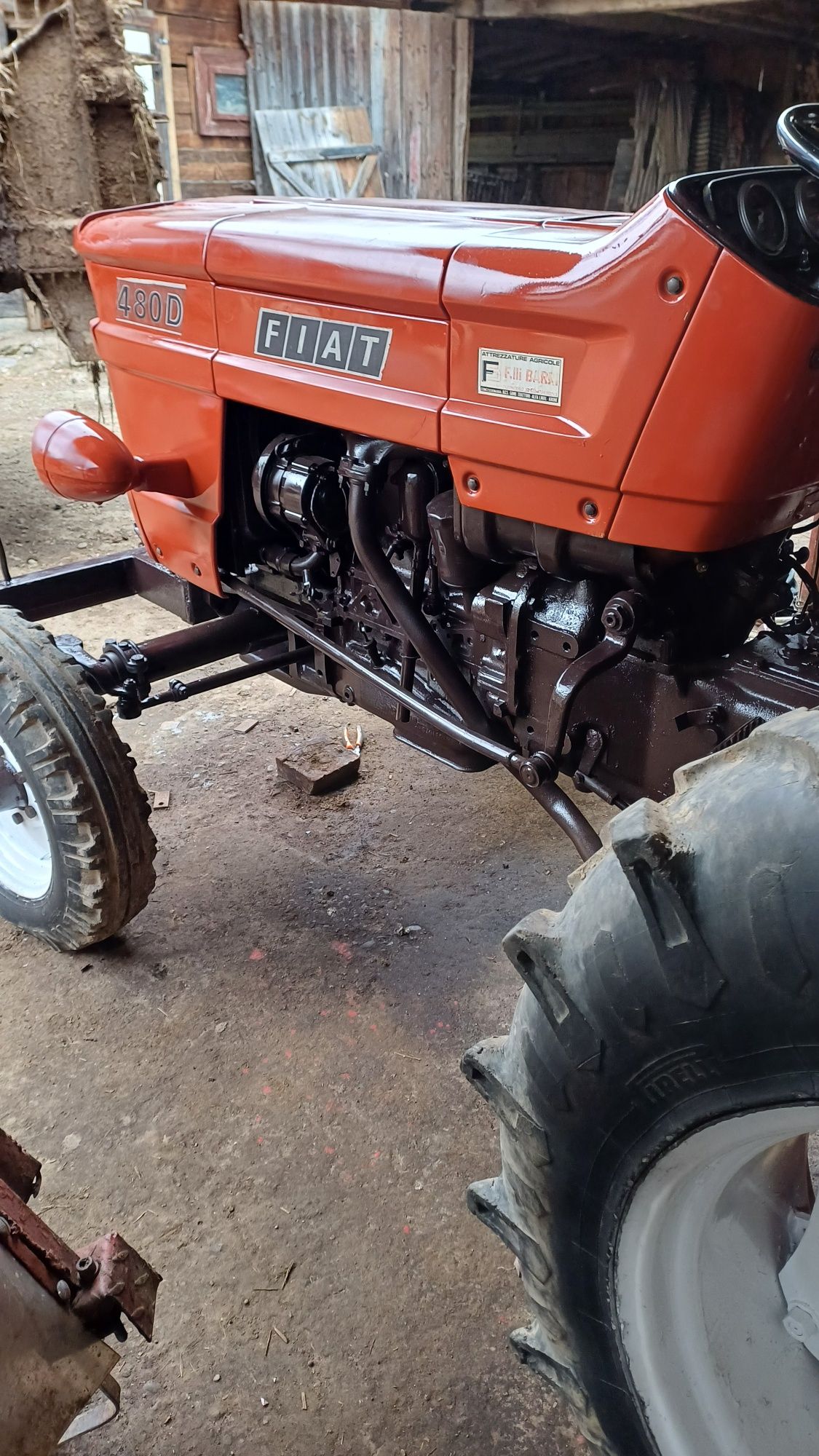 Vând Tractor Fiat 480