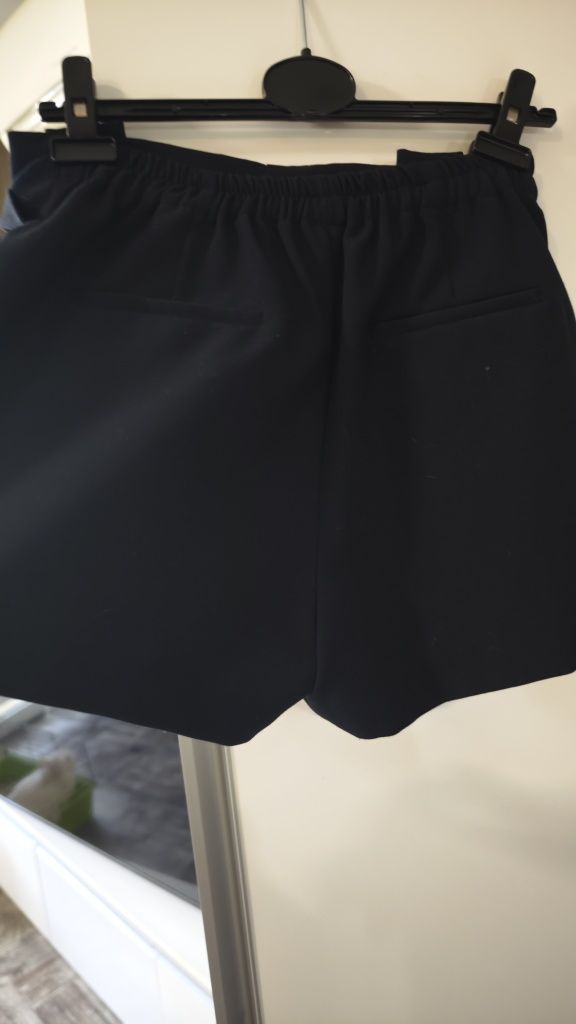 Къси панталони Zara