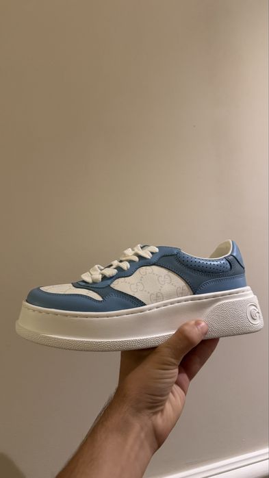 Gucci Sneakers.