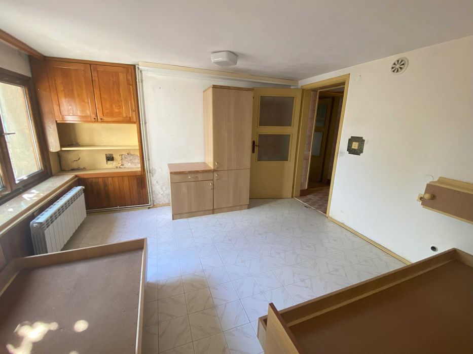 Продава се Къща в с. Чепинци, Област София-град - 162 кв.м за 2161 €/кв.м - Снимка #13