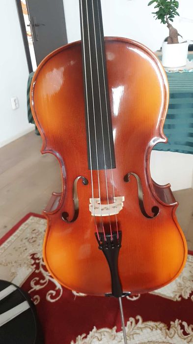 Vand violoncel 1/4 in stare excelenta