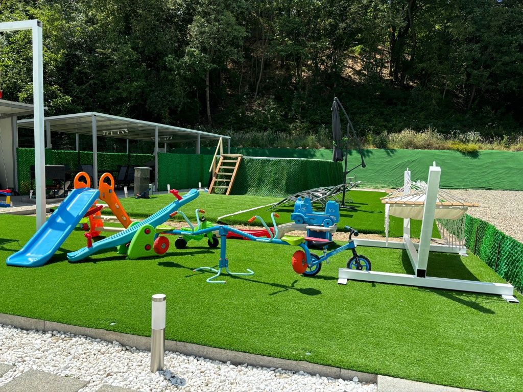 Vand pensiune 4* in Dubova Clisura Dunarii