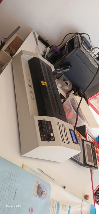 Laminator deli sotiladi