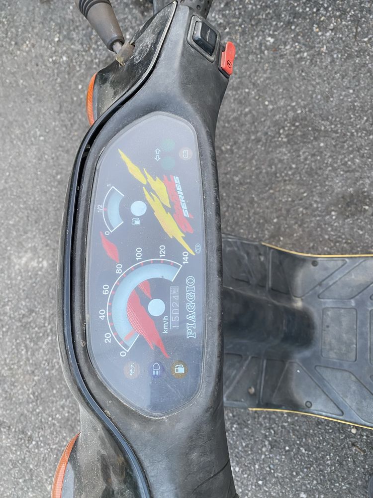 Piaggio/Gilera Typhoon 125 2T - Перфектен