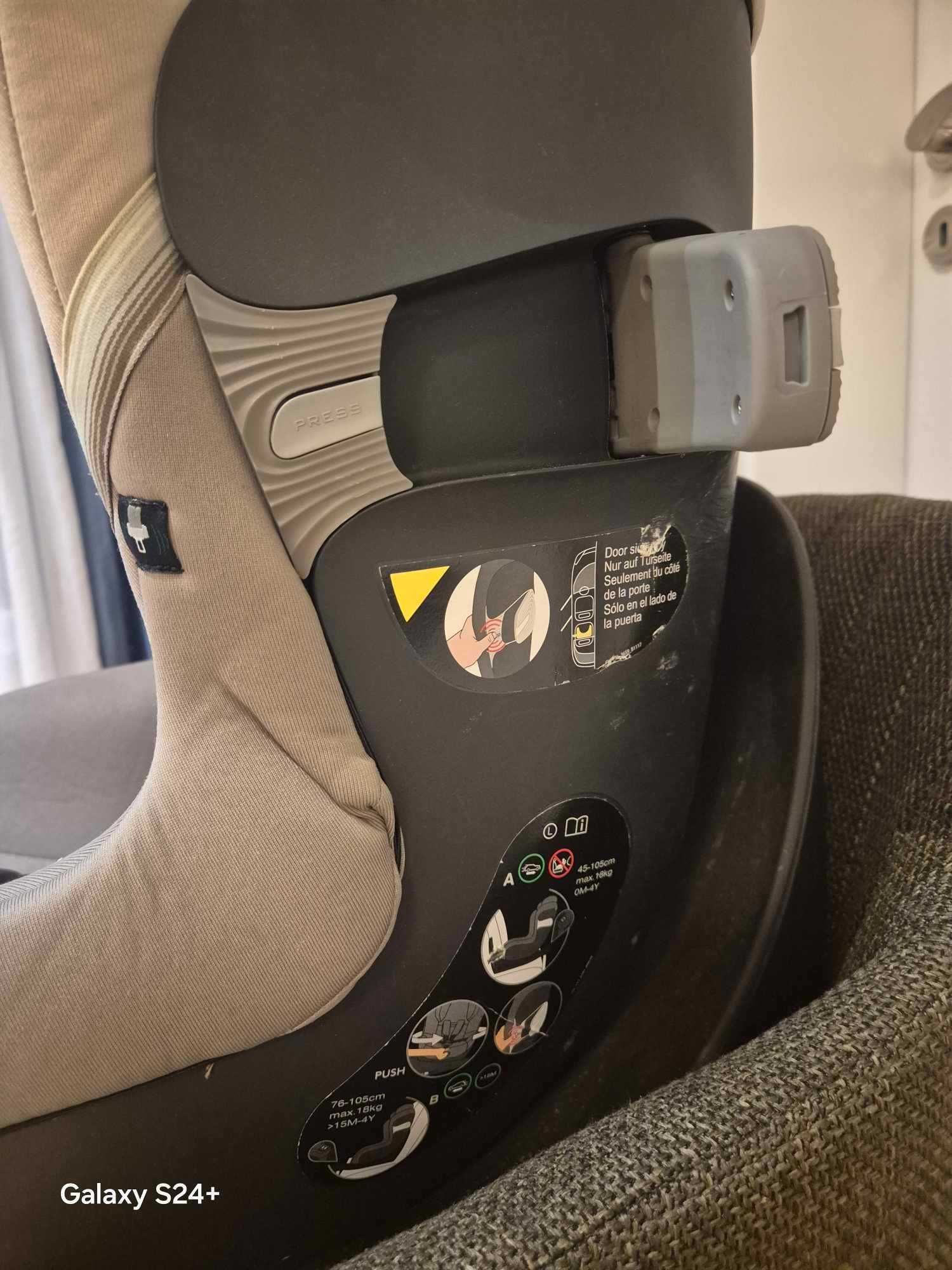Детско столче за кола Cybex Gold Sirona с включена база