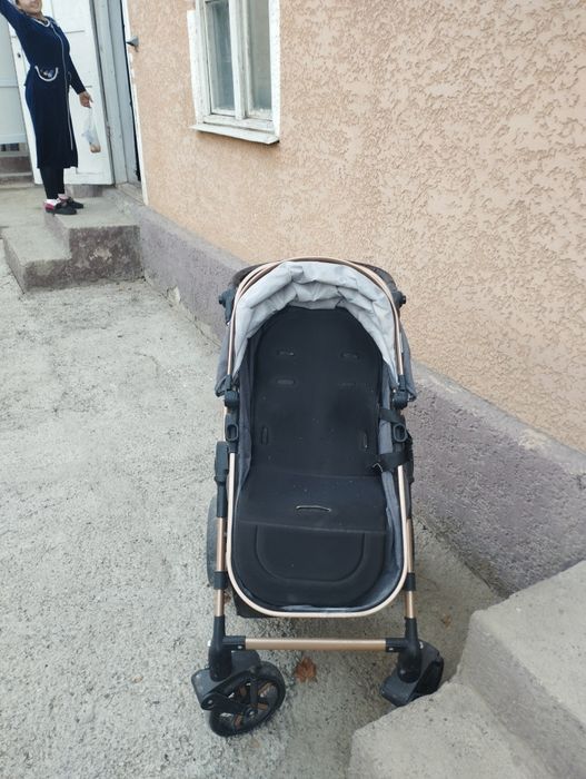 Колаяска в хорошем состоянии