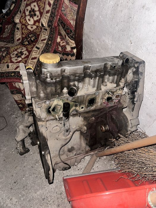 Продам двигатель на опель вектра а , б