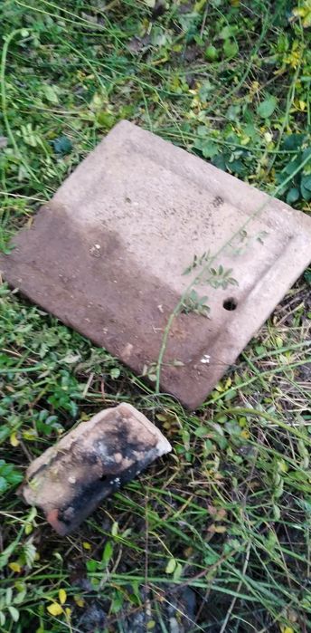 Две каменни мивки