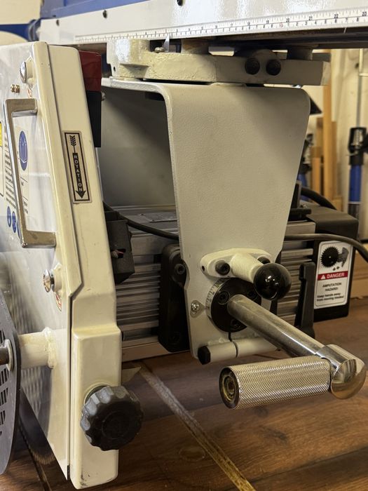 Circular radial AXMINSTER industrial