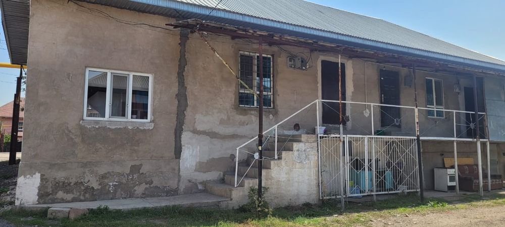 Продается дом с коммерческими помещениями