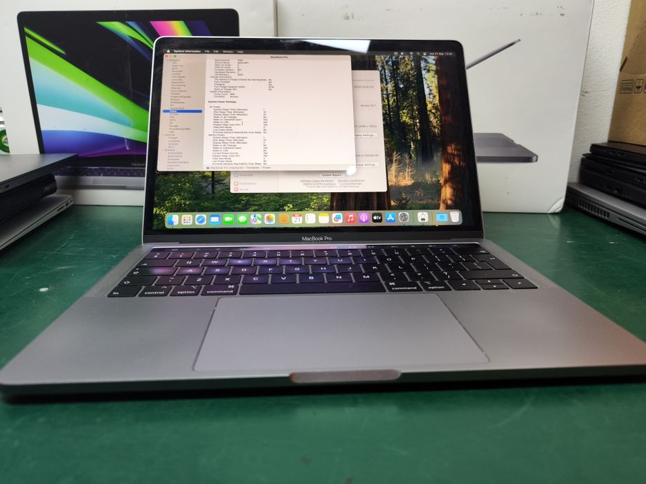 Macbook pro retina 2019, 13 inch, i7, touchbar, 16 gb ram