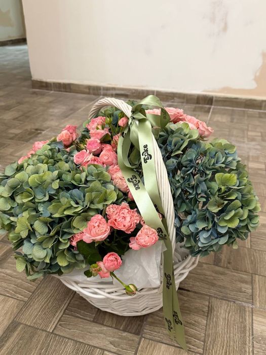 Цветы свежие, букет сегодня подарили